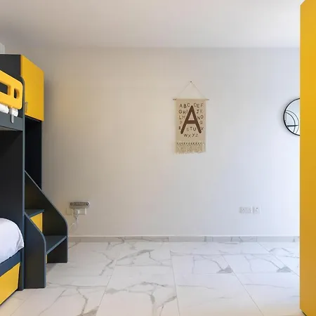 A Stunning Apartment With Spectacular Sea Views St. Paul's Bay Exterior photo