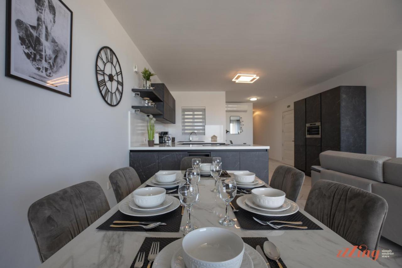 A Stunning With Spectacular Sea Views